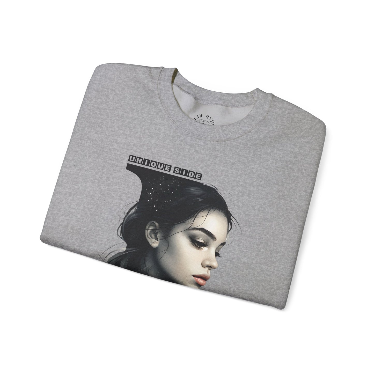 Letter L, Stylish Artistic Sweatshirt, Trendy Crewneck, Graphic Sweater, Cozy Unisex Top, Unique Gift for Art Lovers, Everyday Comfort