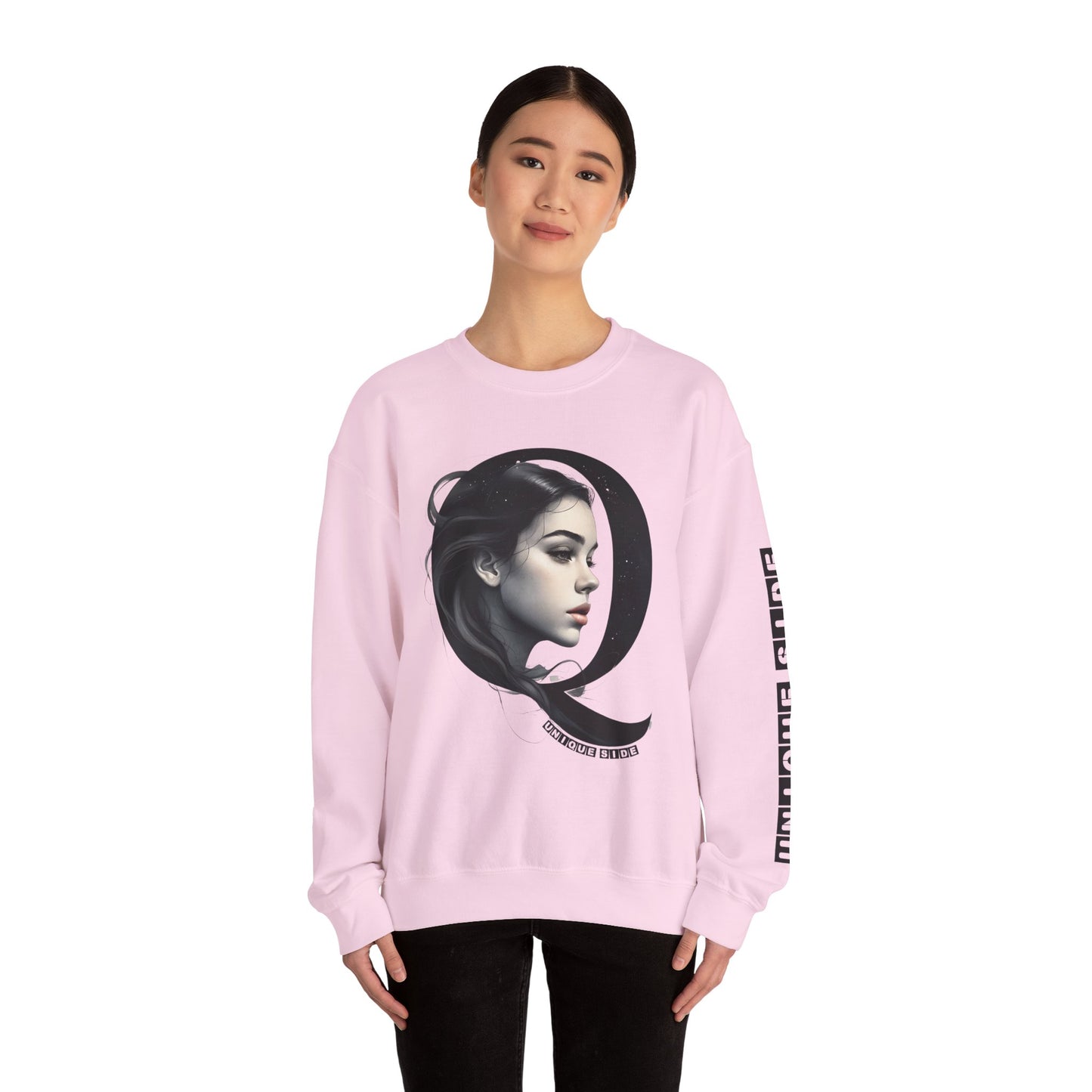 Letter Q, Stylish Artistic Sweatshirt, Trendy Crewneck, Graphic Sweater, Cozy Unisex Top, Unique Gift for Art Lovers, Everyday Comfort
