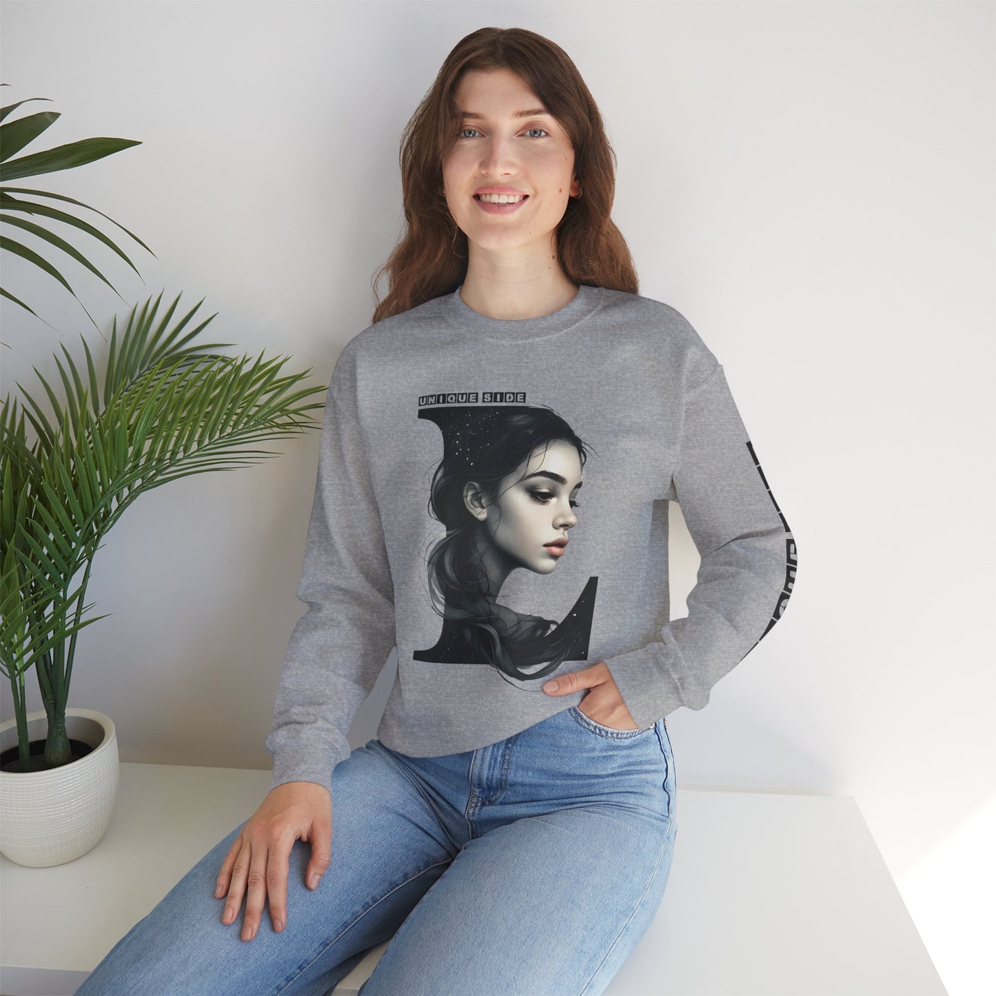 Letter L, Stylish Artistic Sweatshirt, Trendy Crewneck, Graphic Sweater, Cozy Unisex Top, Unique Gift for Art Lovers, Everyday Comfort