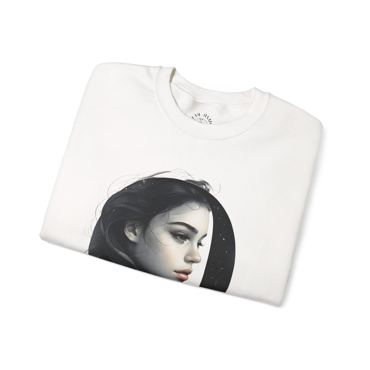 Letter O, Stylish Artistic Sweatshirt, Trendy Crewneck, Graphic Sweater, Cozy Unisex Top, Unique Gift for Art Lovers, Everyday Comfort