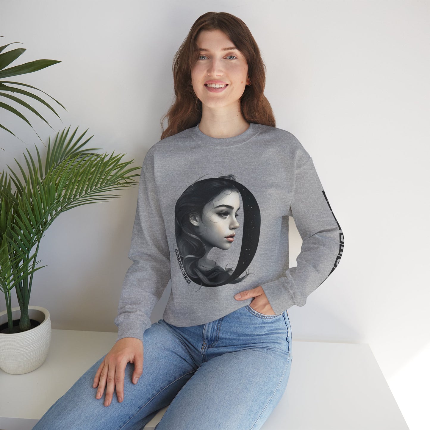 Letter O, Stylish Artistic Sweatshirt, Trendy Crewneck, Graphic Sweater, Cozy Unisex Top, Unique Gift for Art Lovers, Everyday Comfort