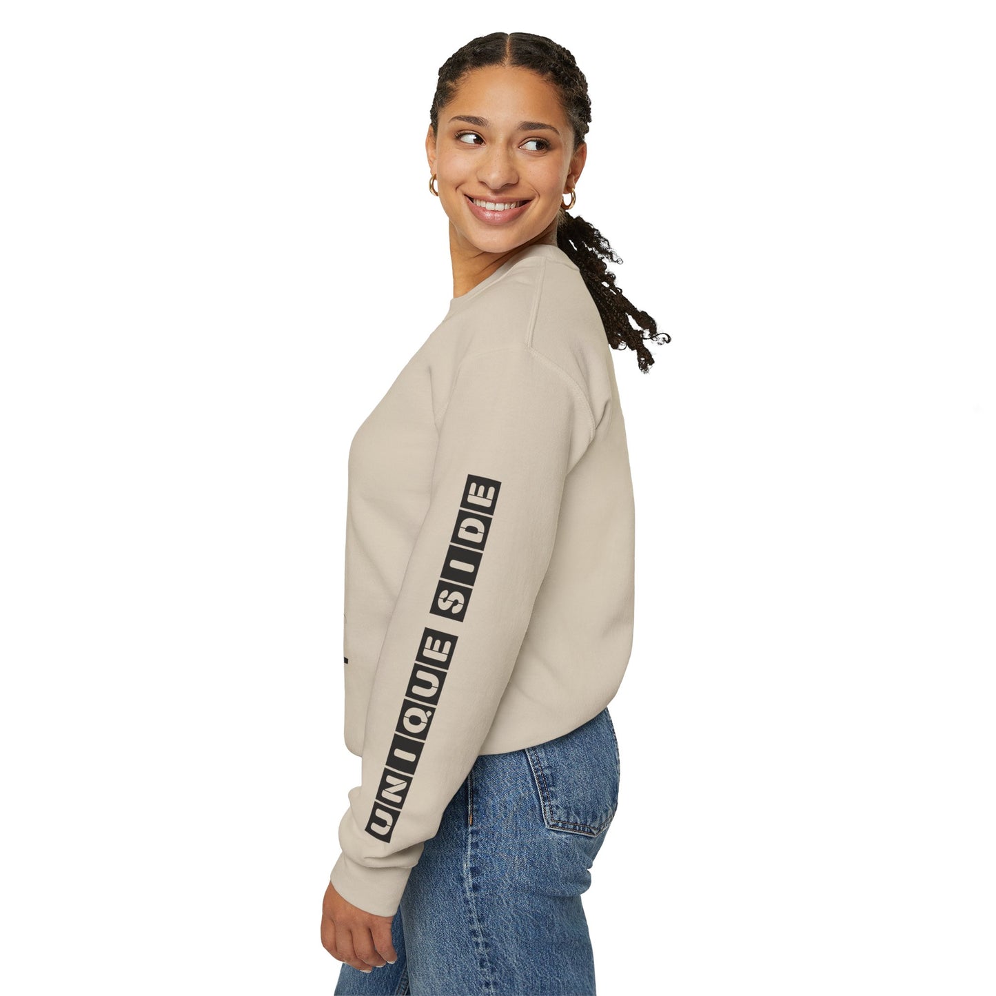 Letter H, Stylish Artistic Sweatshirt, Trendy Crewneck, Graphic Sweater, Cozy Unisex Top, Unique Gift for Art Lovers, Everyday Comfort