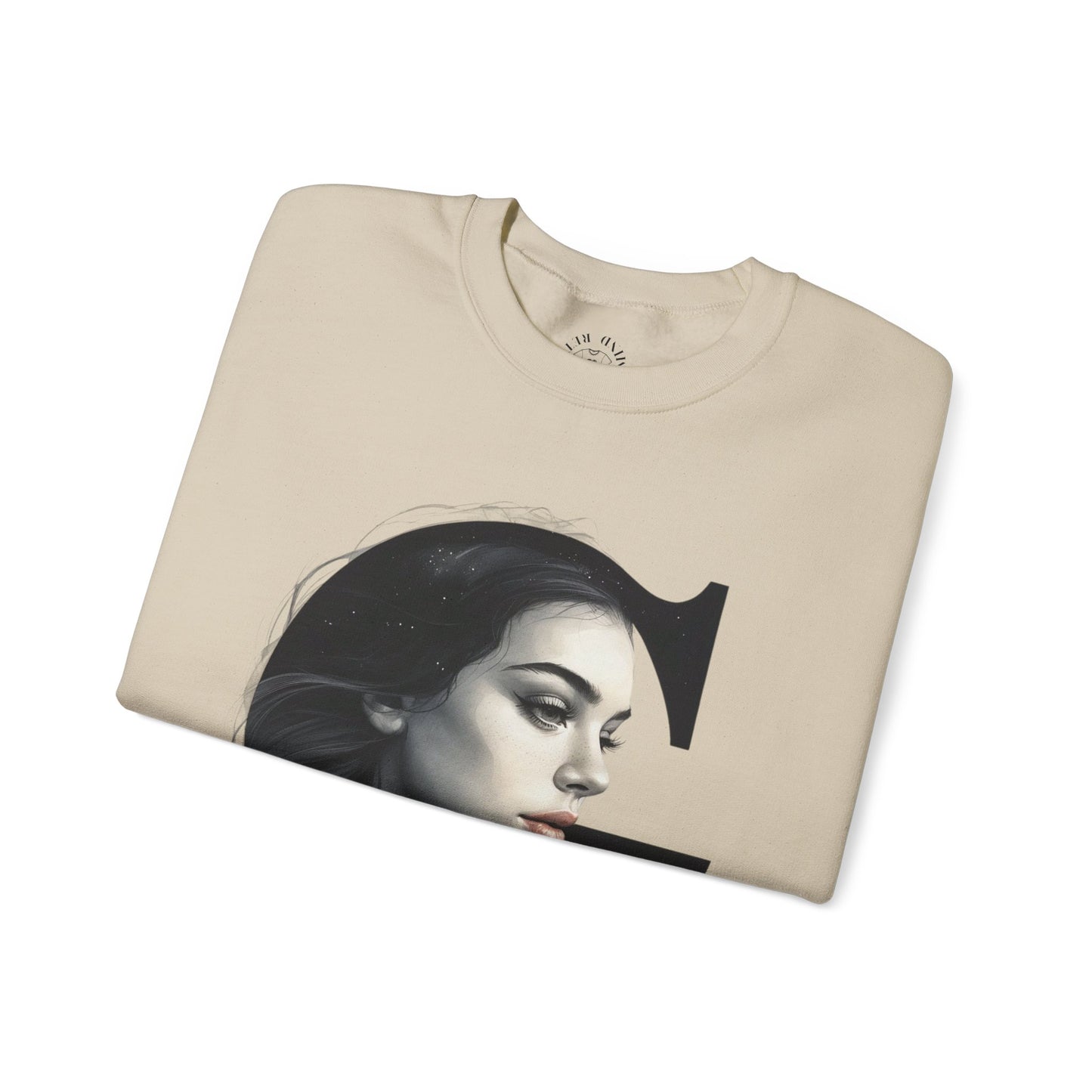 Letter G, Stylish Artistic Sweatshirt, Trendy Crewneck, Graphic Sweater, Cozy Unisex Top, Unique Gift for Art Lovers, Everyday Comfort