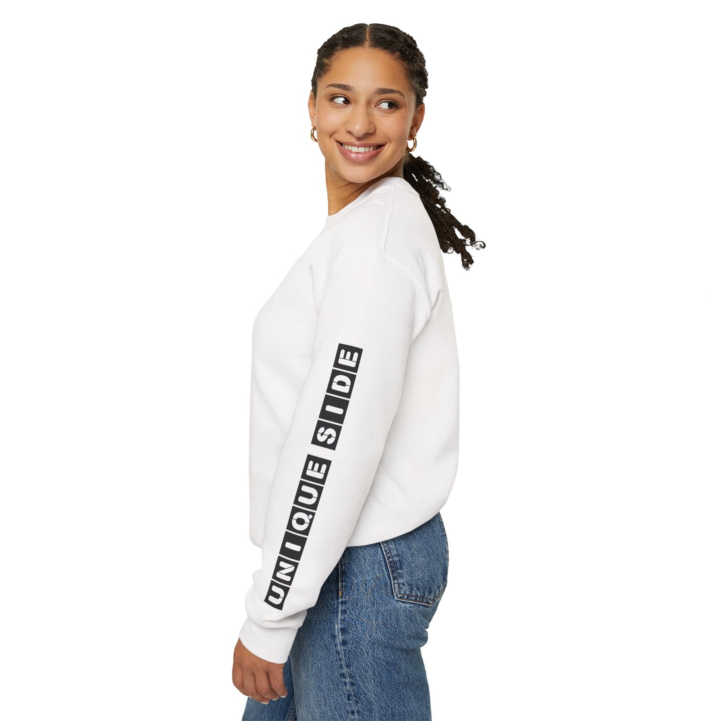Letter S, Stylish Artistic Sweatshirt, Trendy Crewneck, Graphic Sweater, Cozy Unisex Top, Unique Gift for Art Lovers, Everyday Comfort