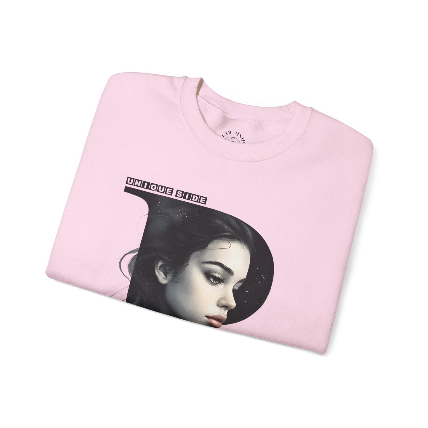 Letter R, Stylish Artistic Sweatshirt, Trendy Crewneck, Graphic Sweater, Cozy Unisex Top, Unique Gift for Art Lovers, Everyday Comfort
