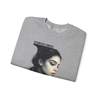 Letter L, Stylish Artistic Sweatshirt, Trendy Crewneck, Graphic Sweater, Cozy Unisex Top, Unique Gift for Art Lovers, Everyday Comfort