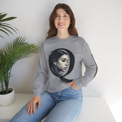 Letter Q, Stylish Artistic Sweatshirt, Trendy Crewneck, Graphic Sweater, Cozy Unisex Top, Unique Gift for Art Lovers, Everyday Comfort