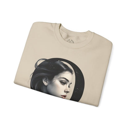 Letter Q, Stylish Artistic Sweatshirt, Trendy Crewneck, Graphic Sweater, Cozy Unisex Top, Unique Gift for Art Lovers, Everyday Comfort