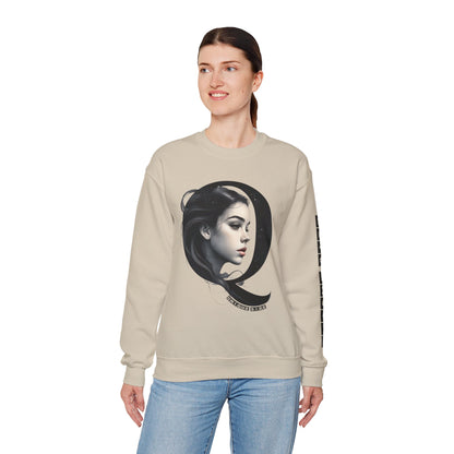 Letter Q, Stylish Artistic Sweatshirt, Trendy Crewneck, Graphic Sweater, Cozy Unisex Top, Unique Gift for Art Lovers, Everyday Comfort